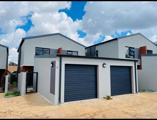 2 BEDROOM PROPERTY TO RENT IN OLYMPUS AH